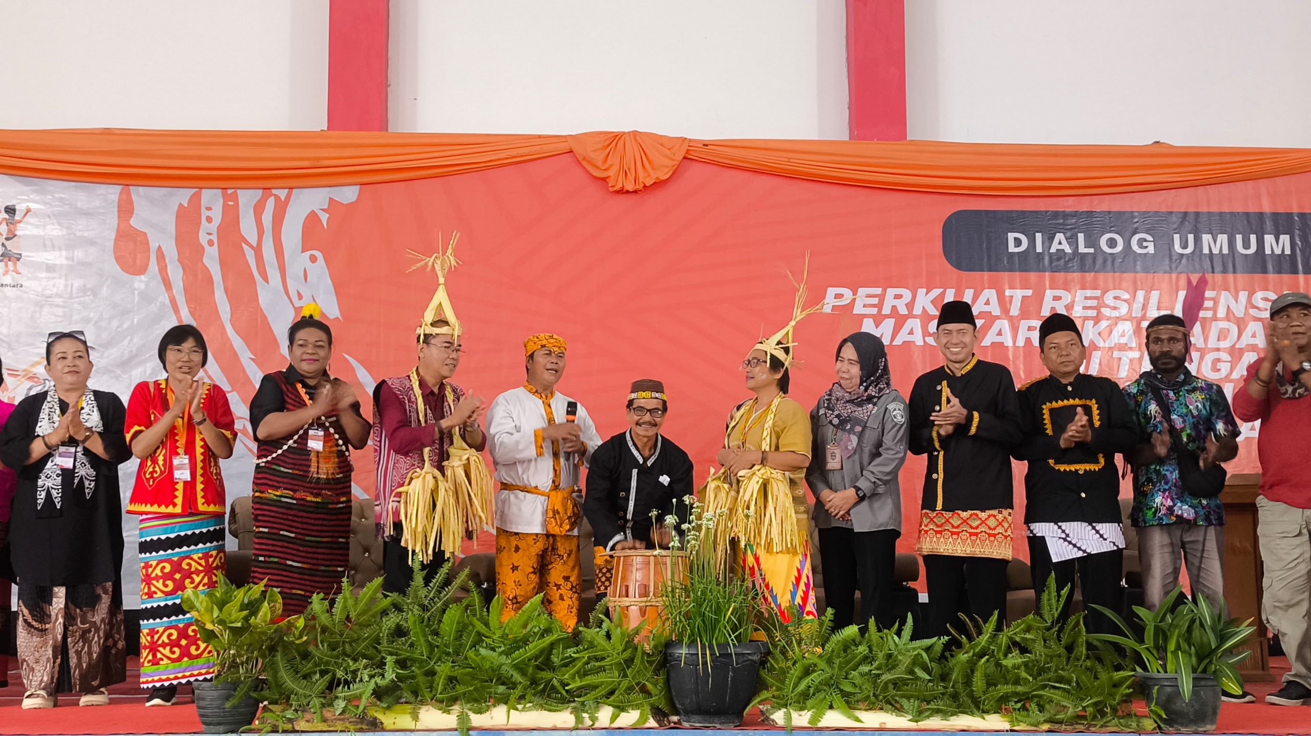 Rekernas AMAN VIII Resmi Dibuka di Desa Kedang Ipil