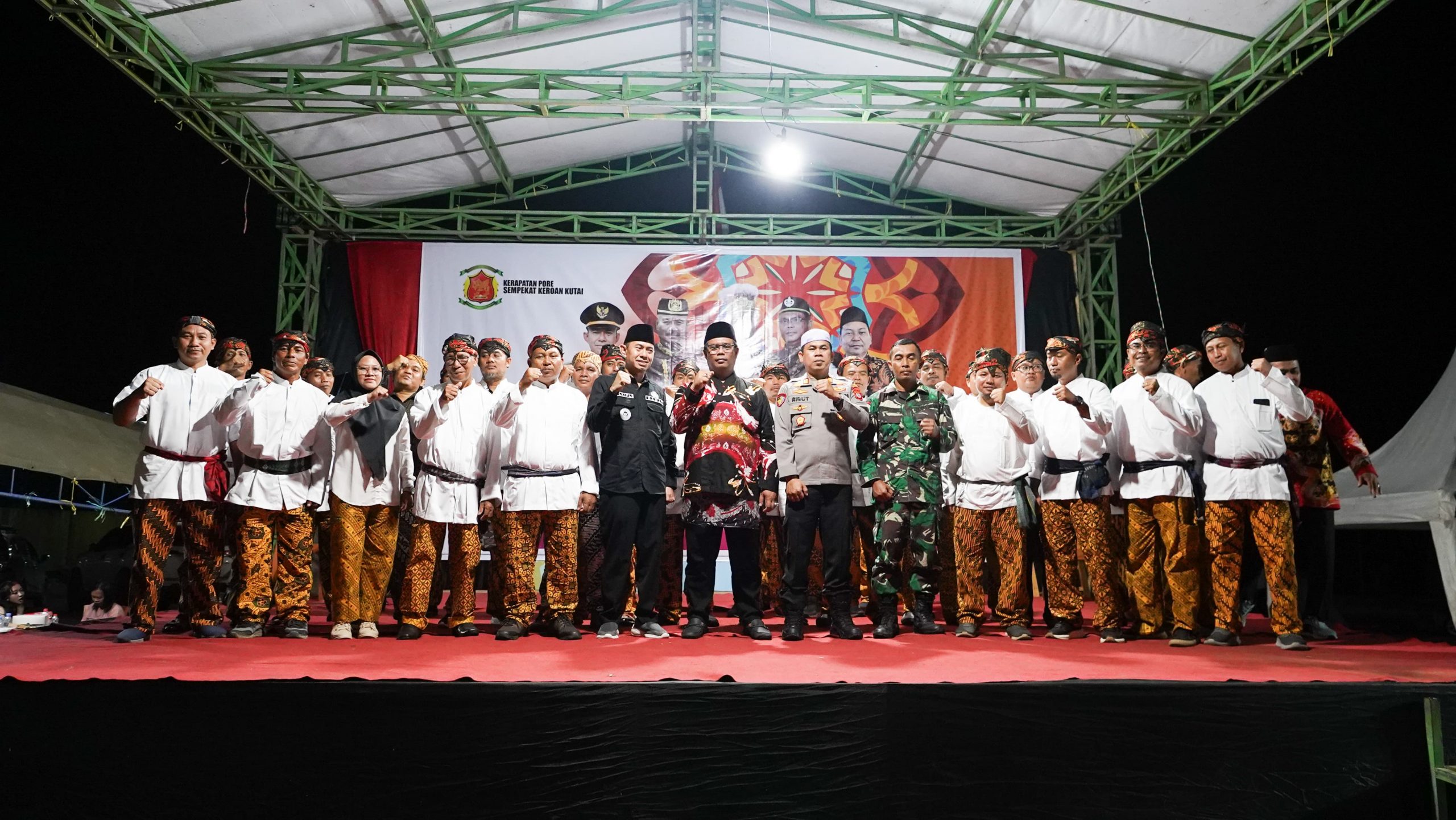 Sempekat Keroan Kutai Cabang Kota Bangun Darat Resmi di Lantik
