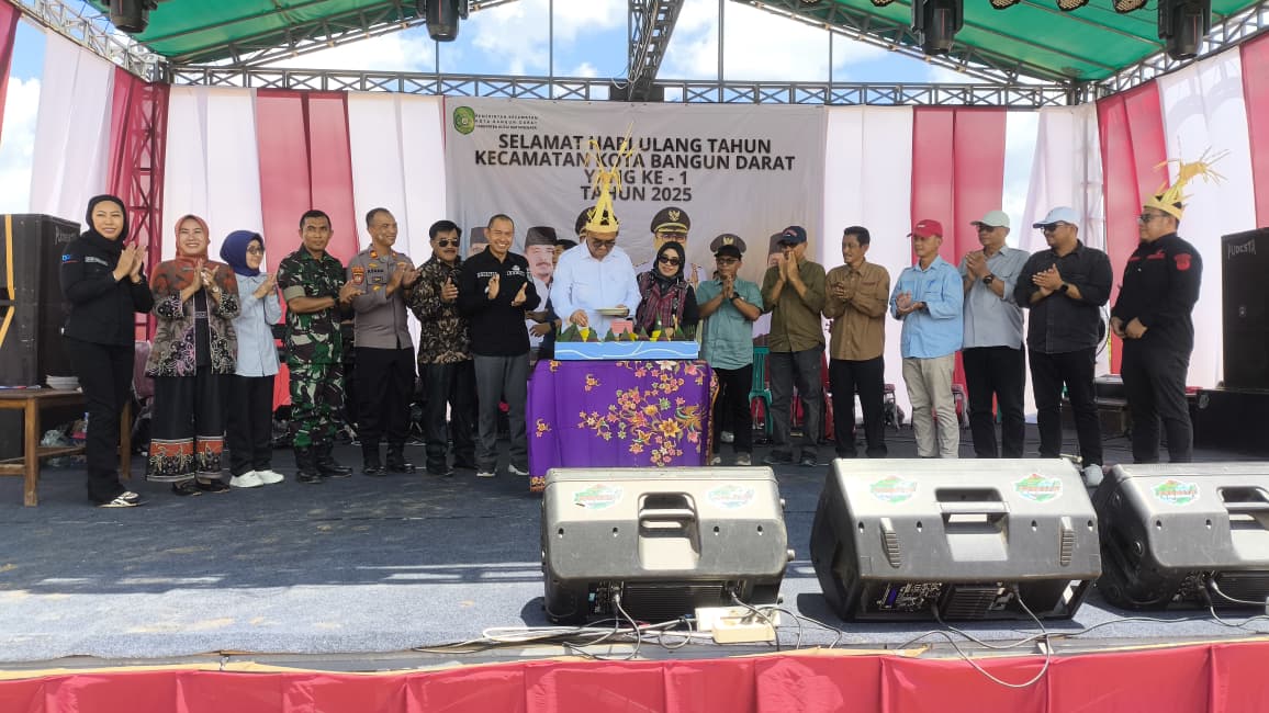 Bupati Kukar Hadiri Syukuran Hari Ulang Tahun ke-1 Kecamatan Kota Bangun Darat